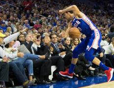 南宫娱乐- 犹他爵士训练开放日；关键时刻战术微调引欢呼；社区盾在即；临场指挥获称赞