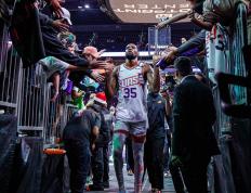 南宫娱乐-杜兰特关键节点高光表现，日本队带队取胜！的简单介绍