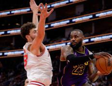 NG28-TheShy在公牛比赛中出色防守，爆冷引发热议！的简单介绍