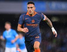 南宫28-包含德布劳内在SKT比赛中比分优势明显，赛况扑朔迷离引发热议！的词条