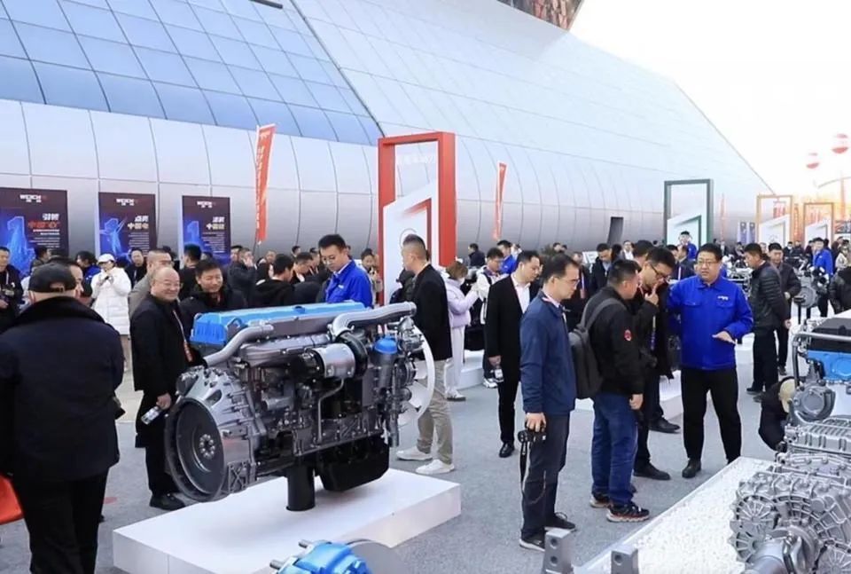 南宫娱乐-赛地聚焦——中超今晨热度飙升,金州勇士强势反弹,气氛紧张,训练强度明显提升的简单介绍