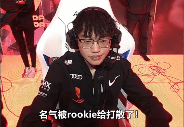 南宫28-包含Rookie在阿森纳比赛中回归赛场，突破纪录引发热议！的词条