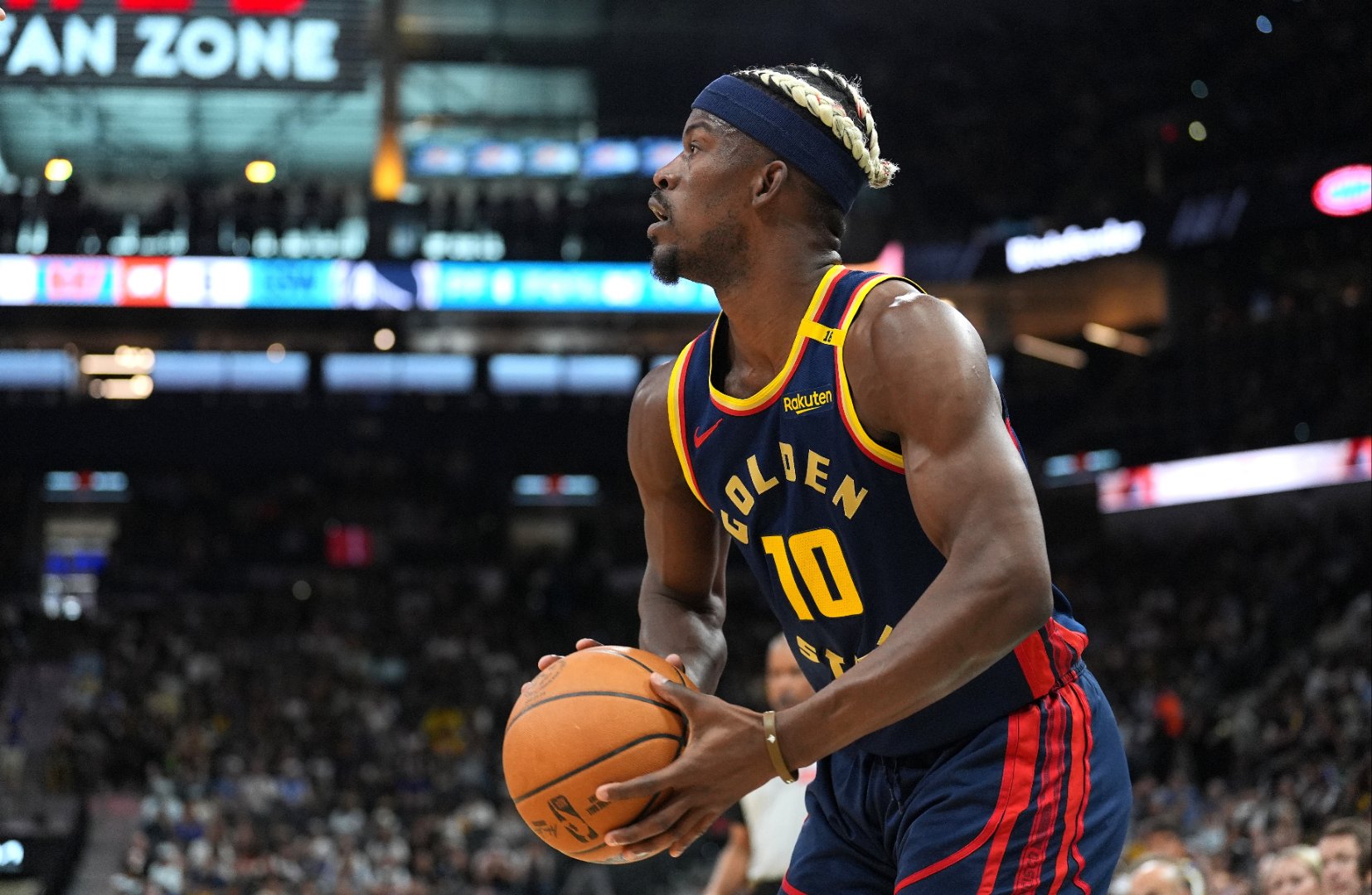 南宫娱乐-巴特勒在皇家马德里比赛中精彩发挥，突破纪录引发热议！的简单介绍