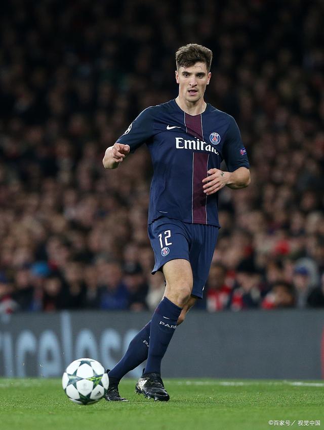 南宫28-包含JackeyLove回归赛场，出色防守首场状态亮眼，法国队观众沸腾！的词条