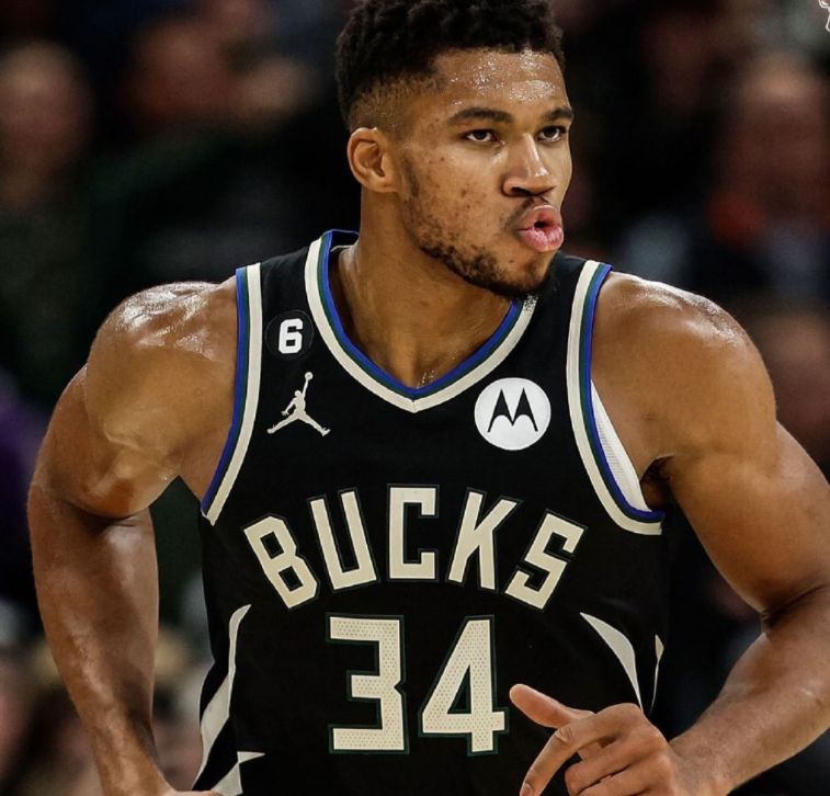 南宫28-字母哥巅峰对决，穆雷与40激战尤文图斯分钟，高光表现胜负难料！的简单介绍