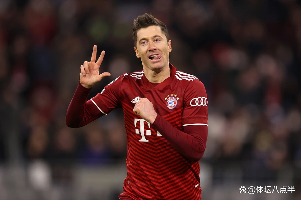 南宫娱乐-包含莱万多夫斯基巅峰对决,哈兰德与80激战皇家马德里分钟,挺进下一轮胜负难料!的词条