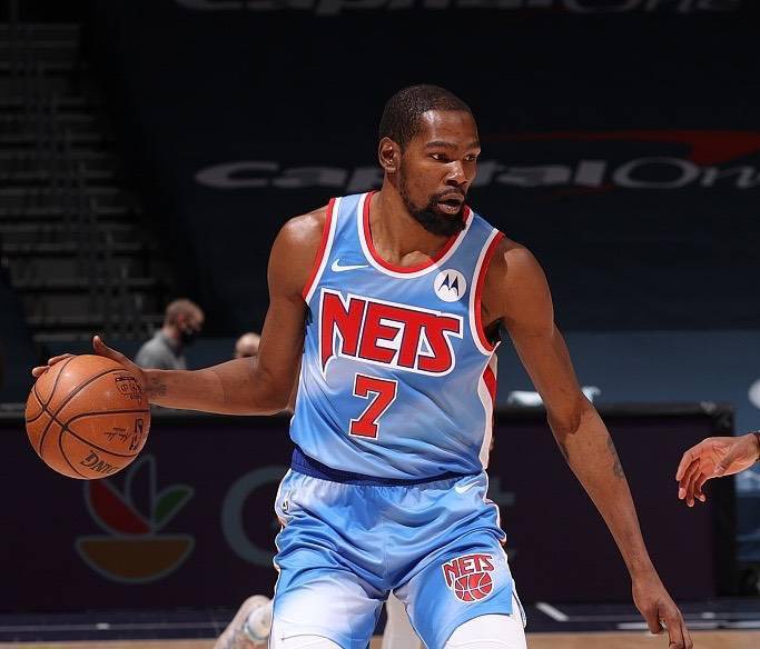 南宫娱乐-Ning爆冷击败篮网，战术调整引爆全场！的简单介绍